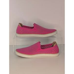 UGG Sammy Sneaker – Women’s Size 8 – Wildflower Pink Knit Slip-On – Like New